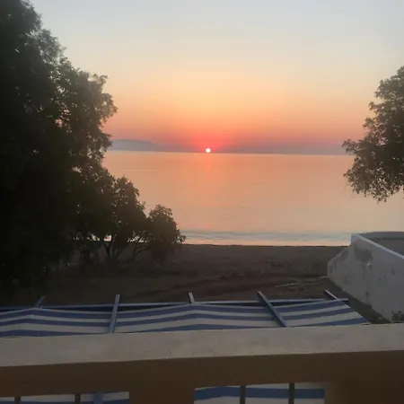 Romantic Flat On The