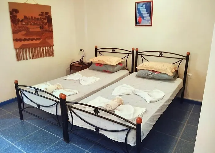 Romantic Flat On The * Agia Pelagia (Kythira)